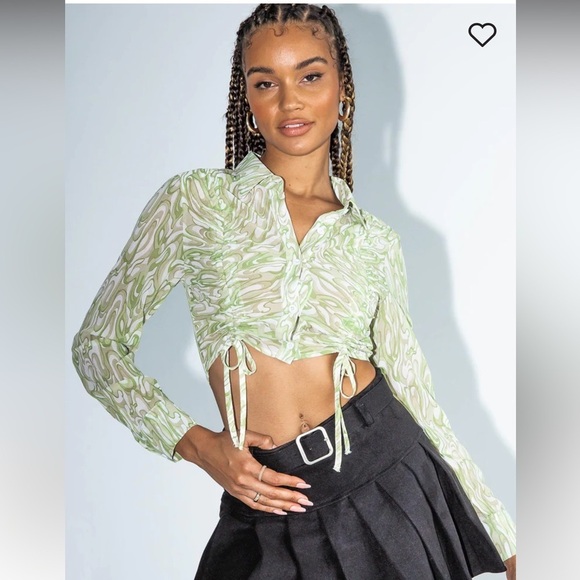 NWT PRINCESS POLLY - SIZE MEDIUM/large NAYO LONG SLEEVE TOP - Picture 1 of 3